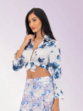 A|LOUD Kira Short Shirt- Blue Floral